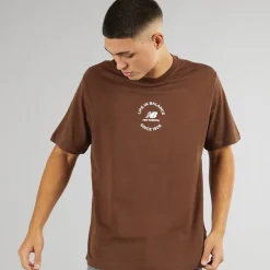 New New Balance Herre Life In Balance Oversized T-Shirt Pine Cone