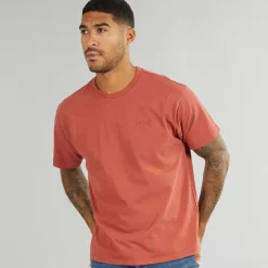 Best Levi's Herre Rød Tab Vintage T Shirt Garment Farvet Rød Maling