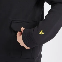 Outlet Lyle And Scott Sweatshirt med Cargo Lommer Z865 Sort Jet